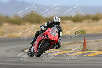 media/Jan-15-2023-SoCal Trackdays (Sun) [[c1237a034a]]/Turn 15 (1pm)/